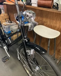 昔懐かしい砲弾型ライト、いいデザインは時代を経てもかっこいいもんです。