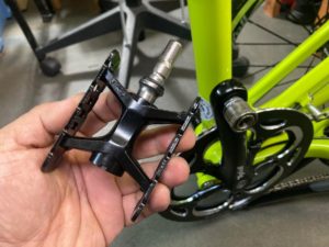 MKSペダルのEzシリーズは着脱式の高性能ペダル。タイレルオプションのWelgoのものもありますが、圧倒的にこちらがおすすめ。